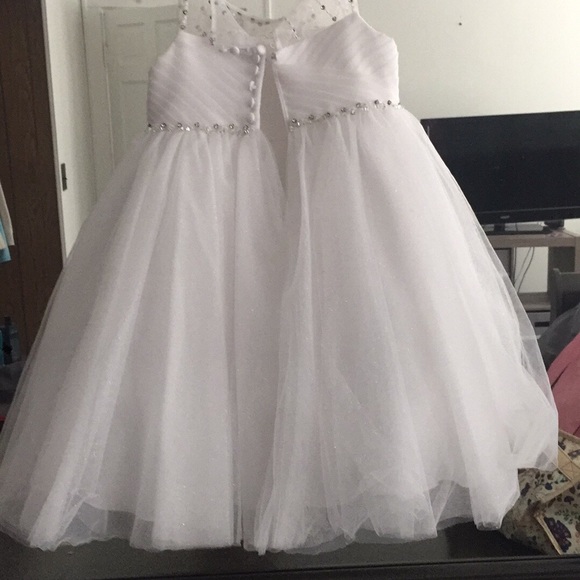 Princess flower girl dress - Picture 3 of 3